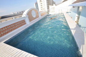  Central Hotel & Residences Swimming Pool  Хошимин